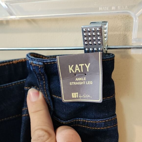 Kut from the Kloth Relaxed Blue Jeans with Stretch Size 20W NWT - Picture 2 of 6